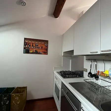 Very Close To The Area Apartament Mediolan